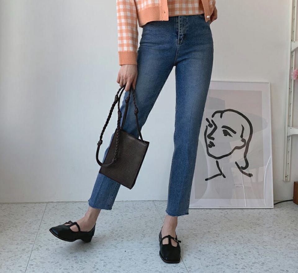 カットヘムデニムパンツ・全1色・t63096 レディース 【pt】【韓国 ファッション ボトムス パンツ ロング デニム ナチュラル ベルトループ ハイウエスト ストレート ウォッシング スリム 美脚 10分丈 十分丈 秋 冬】