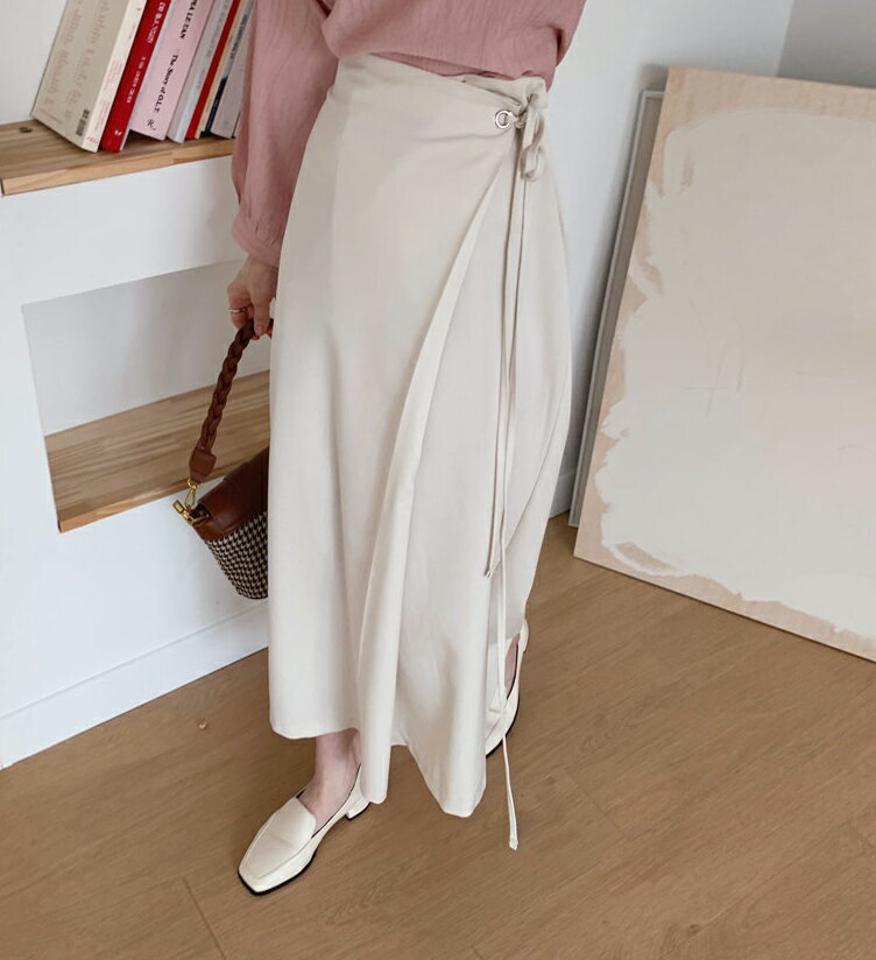 リボンラップスカート・全3色・t56830 レディース 【sk】【韓国 ファッション ボトムス スカート ロング ロングスカート ラップスカート フレア アイレットリング リボン カジュアル 体型カバー シンプル フェミニン デイリー 上品 秋 冬】