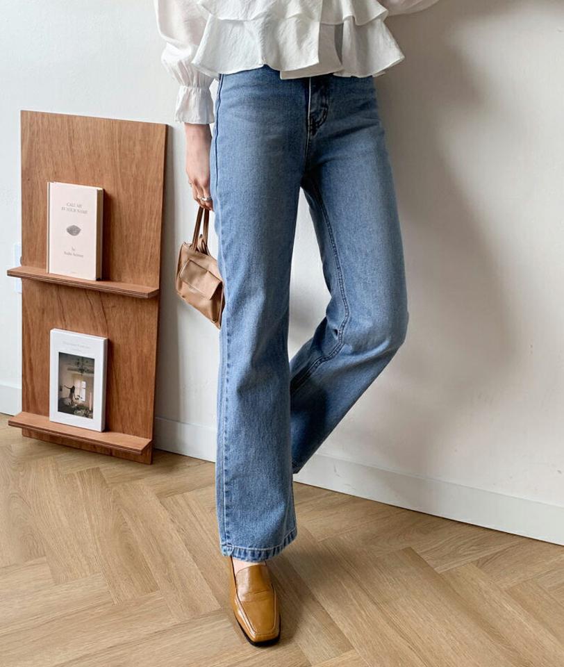 セミブーツカットデニムパンツ・全1色・t56833 レディース 【pt】【韓国 ファッション ボトムス パンツ デニム ロング セミブーツカット 美脚 ベルトループ ウォッシング スタイリッシュ 細身 10分丈 十分丈 カジュアル 無地 秋 冬】