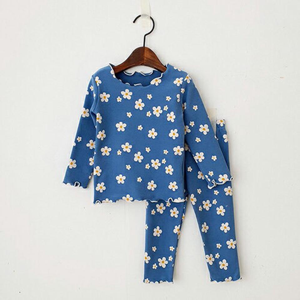 フラワーフリルルームウェア上下SET・u09347 キッズ【3~8才】【uw】【ルームウェア 部屋着 パジャマ セット set 上下 花柄 フラワー カジュアル トップス 長袖 パンツ ズボン 女の子 男の子 秋 冬 韓国 韓国子供服 こども 子供服 こども服】【KIDS】