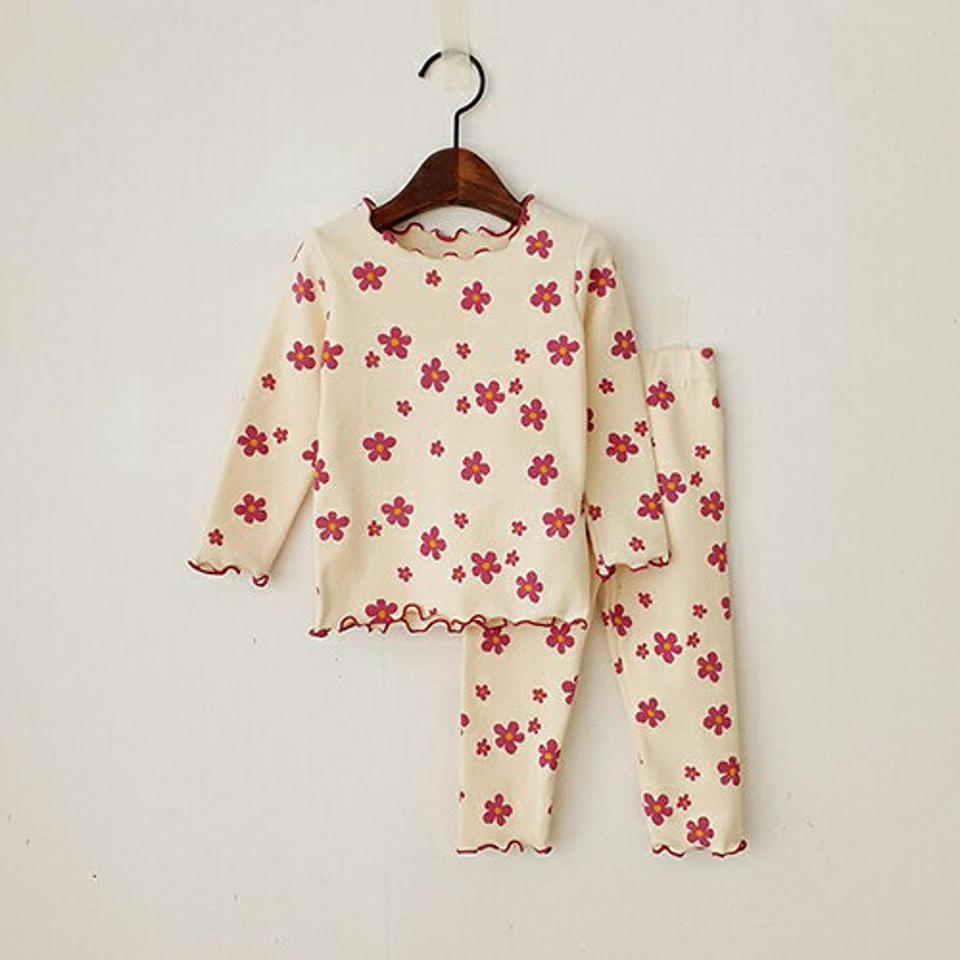 フラワーフリルルームウェア上下SET・u09347 キッズ【3~8才】【uw】【ルームウェア 部屋着 パジャマ セット set 上下 花柄 フラワー カジュアル トップス 長袖 パンツ ズボン 女の子 男の子 秋 冬 韓国 韓国子供服 こども 子供服 こども服】【KIDS】