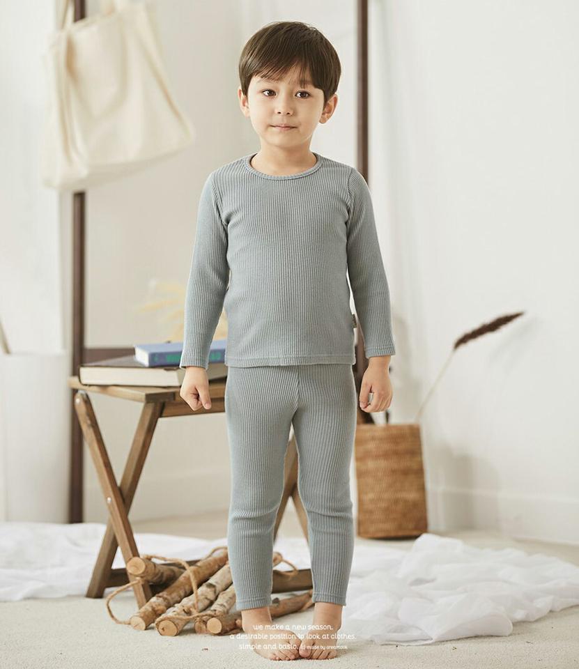 リブルームウェア上下SET(junior)・u10778 【9~17才】【uw】【韓国 ファッション パジャマ セットアップ スリム 細身 タイト Tシャツ パンツ 長袖 ロング インナー 下着 肌着 こども 子供 子供服 通学 低学年 小学生 ジュニア 冬】【KIDS】