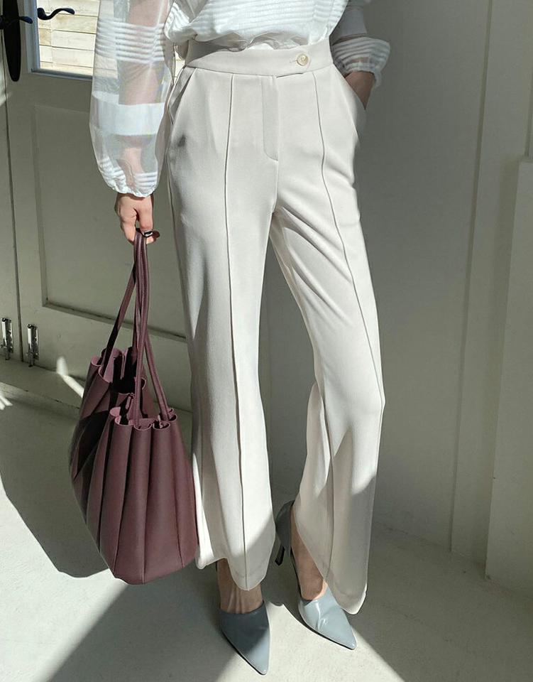 センタープレスブーツカットスラックス・全3色・t66900 レディース 【pt】【スラックス パンツ ズボン ロングパンツ ブーツカット センタープレス 単色 無地 シンプル 大人 きれいめ 秋 冬 韓国 ファッション】【ハイホリHIHOLLI】