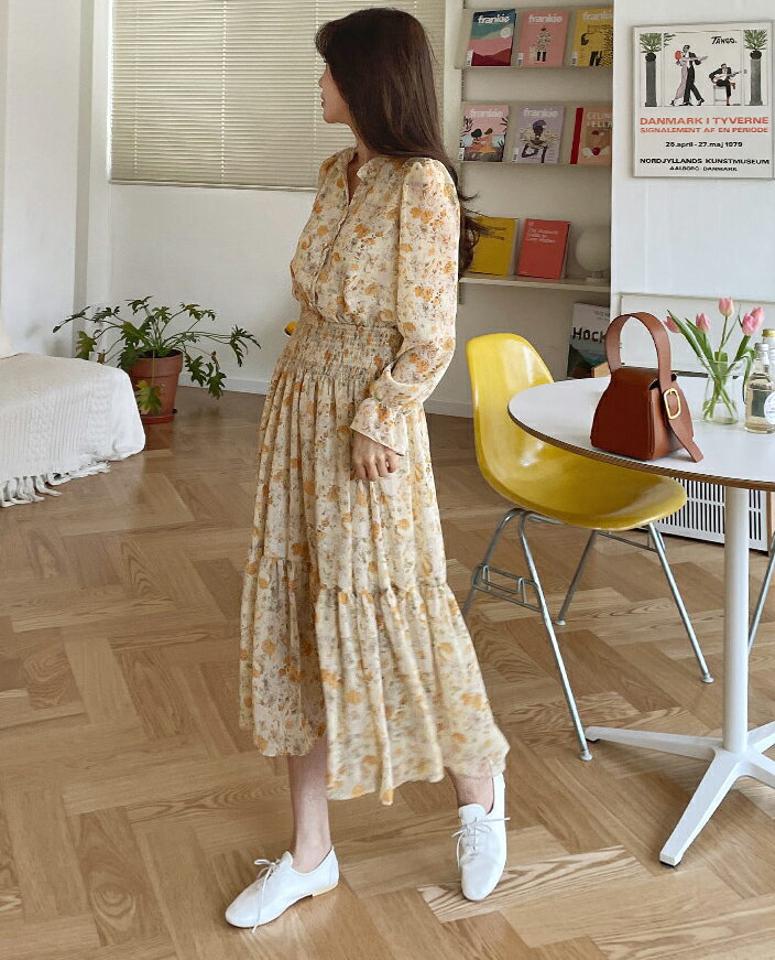 花柄シャーリングフレアワンピース・全3色・t61591 レディース 【ops】【韓国 ファッション ワンピース ロング ロングワンピース フリル Vネック 花柄 フラワー 春 シフォン ギャザー 揺れ感 フェミニン 上品 秋 冬】