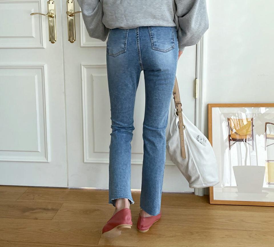 スリムデニムパンツ・全1色・t61598 レディース 【pt】 韓国 ファッション ボトムス パンツ ロング デニム カットオフ スリム ストレート 美脚 10分丈 十分丈 カジュアル デイリー 秋 冬