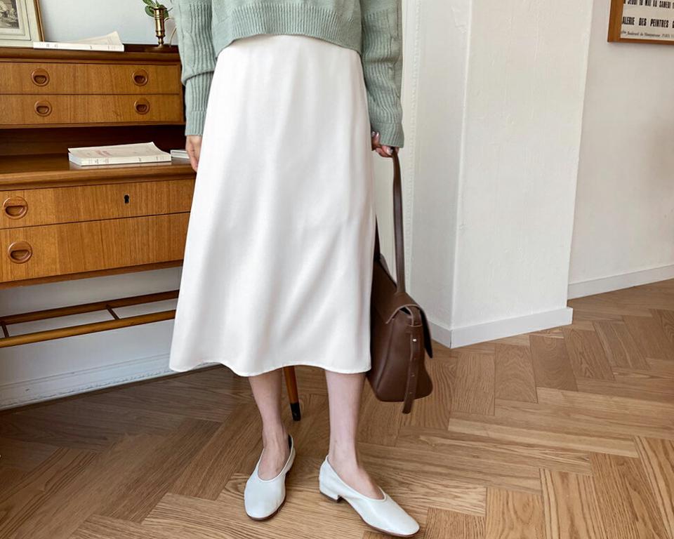 フレアロングスカート・全6色・t61597 レディース 【sk】【韓国 ファッション ボトムス スカート ロング ロングスカート フレア 揺れ感 バックゴム カジュアル 体型カバー シンプル フェミニン デイリー 秋 冬】