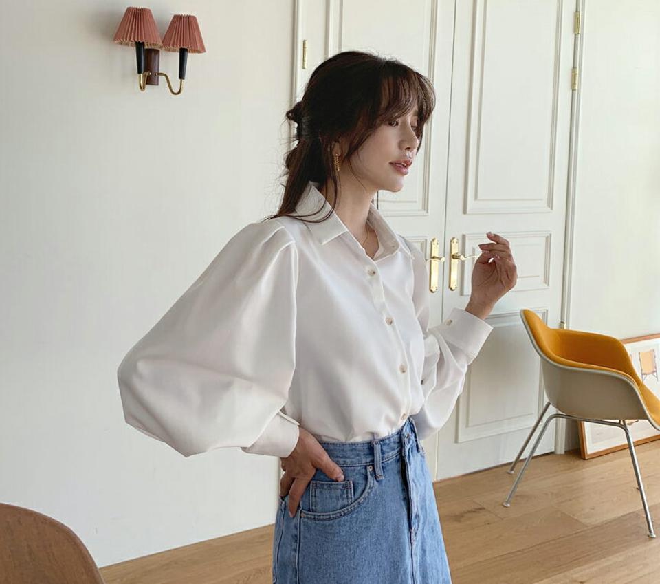パフスリーブボタンブラウス・全3色・t61585 レディース 【bl】韓国ファッション トップス ブラウス 長袖 上品 パフスリーブ シャツ パフ ボリューム フェミニン 春 カジュアル デイリー 秋 冬