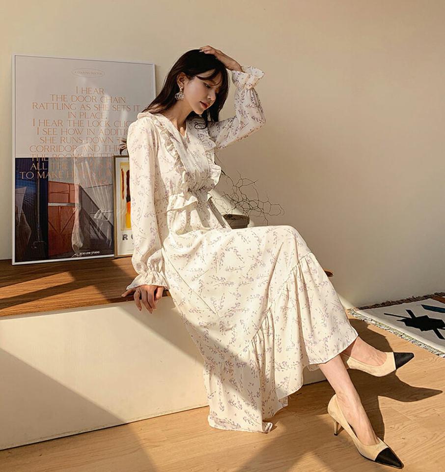 【只今30%OFF】フリルVネック花柄ワンピース・全3色・t62780 レディース 【ops】【韓国 ファッション ワンピース ロング ロングワンピース Vネック シフォン フローラル パターン 花柄 フラワー 春 フリル 揺れ感 フェミニン 上品 秋 冬】【fw】