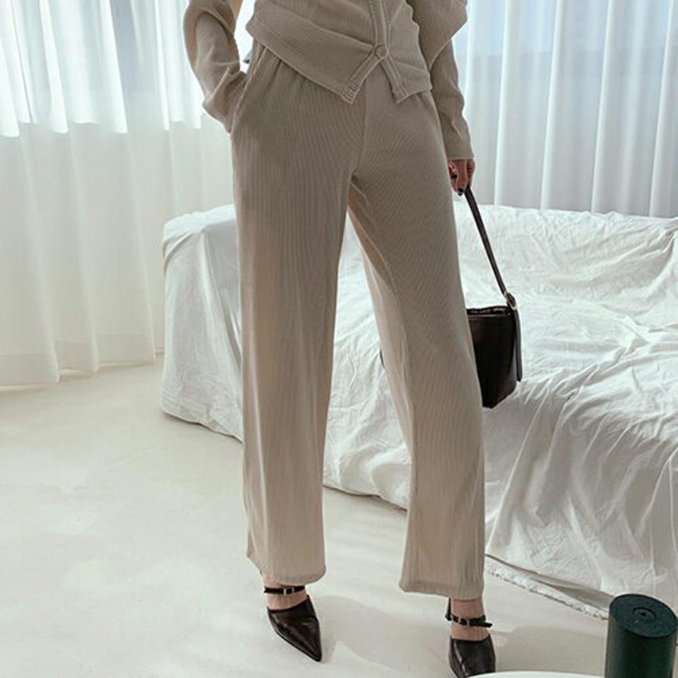 プリーツパンツ・全2色・t66927 レディース 【pt】【パンツ ズボン ロングパンツ プリーツ プリーツパンツ シンプル フェミニン ラフ 大人 秋　冬 韓国 ファッション】【ハイホリHIHOLLI】