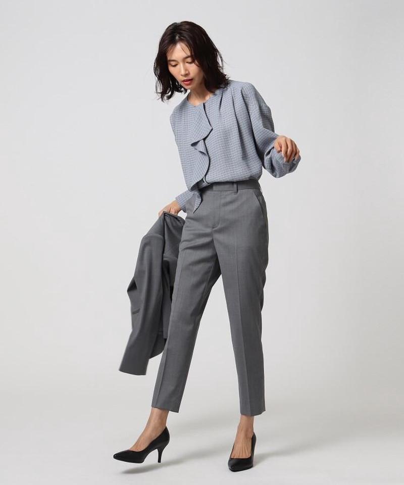 グラフィカルモデルノプリントブラウス