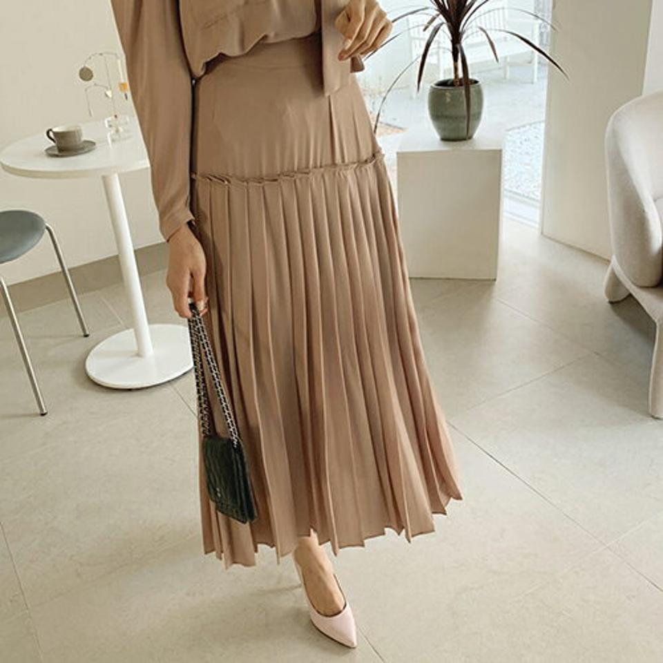 プリーツスカート・全3色・t67039 レディース 【sk】【スカート ロング ロングスカート プリーツ プリーツスカート シンプル 単色 フェミニン 可愛い かわいい 秋 冬 韓国 ファッション】【ハイホリHIHOLLI】