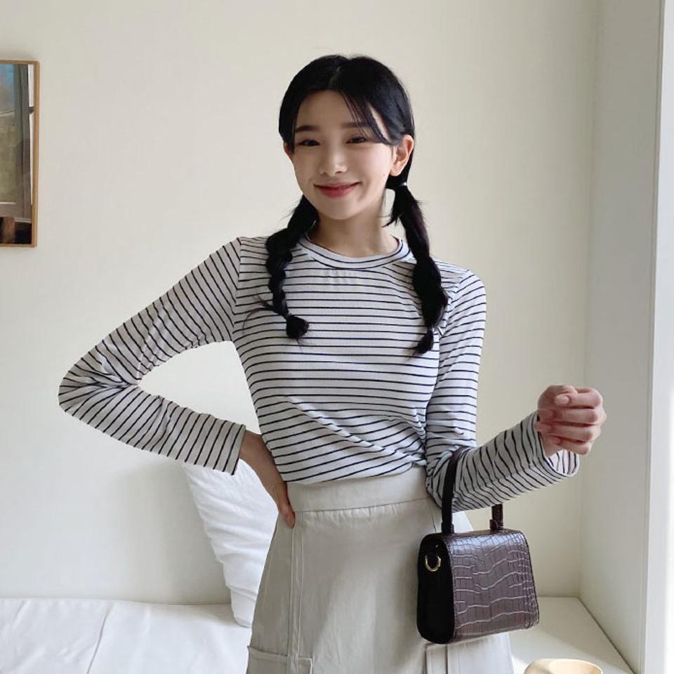 ラウンドボーダーTシャツ・全4色・t63204 レディース 【tops】【韓国 ファッション トップス Tシャツ 長袖 ラウンドネック リブ スリム フィット 体型カーバー 細身 ボーダー パターン ストライプ ゆったり デイリー カジュアル 秋 冬】【NIJU】【BT】