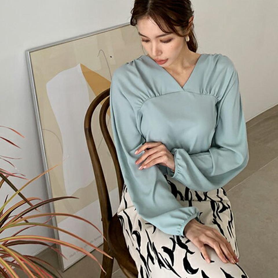 Vネックギャザーブラウス・全4色・66987 レディース 【bl】【トップス ブラウス 長袖 ギャザー Vネック 単色 無地 シンプル 大人 オフィスカジュアル 秋 冬 韓国 ファッション】【ハイホリHIHOLLI】