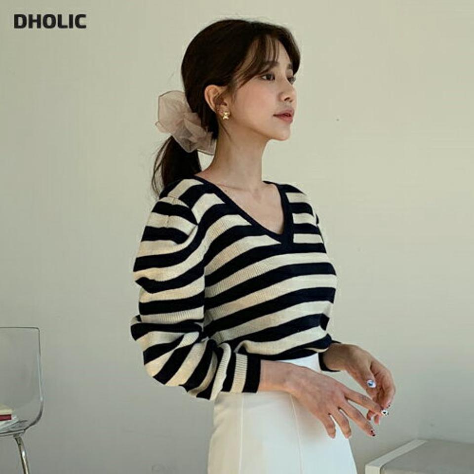 Vネックボーダーパフニット・全3色・b61614 レディース 【tops】【韓国 ファッション トップス ニット 長袖 Vネック デコルテ ストライプ パターン カジュアル ボーダー 配色 パフスリーブ スリム フィット 体型カーバー 細身 デイリー ベーシック 秋 冬】