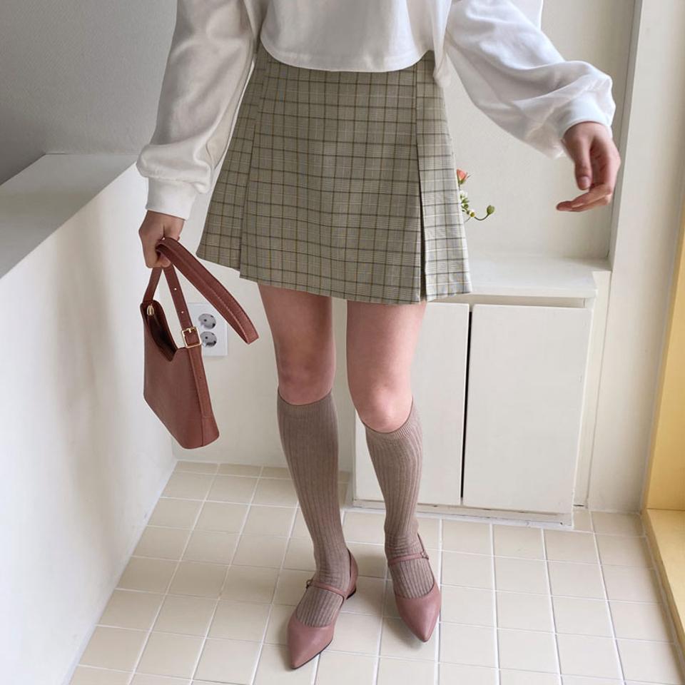 タックチェックミニスカート・全2色・t63139 レディース 【sk】【韓国 ファッション ボトムス スカート ミニ ミニスカート チェック ガーリー ウエストゴム パータン カジュアル ディナー 秋 冬】【NIJU】