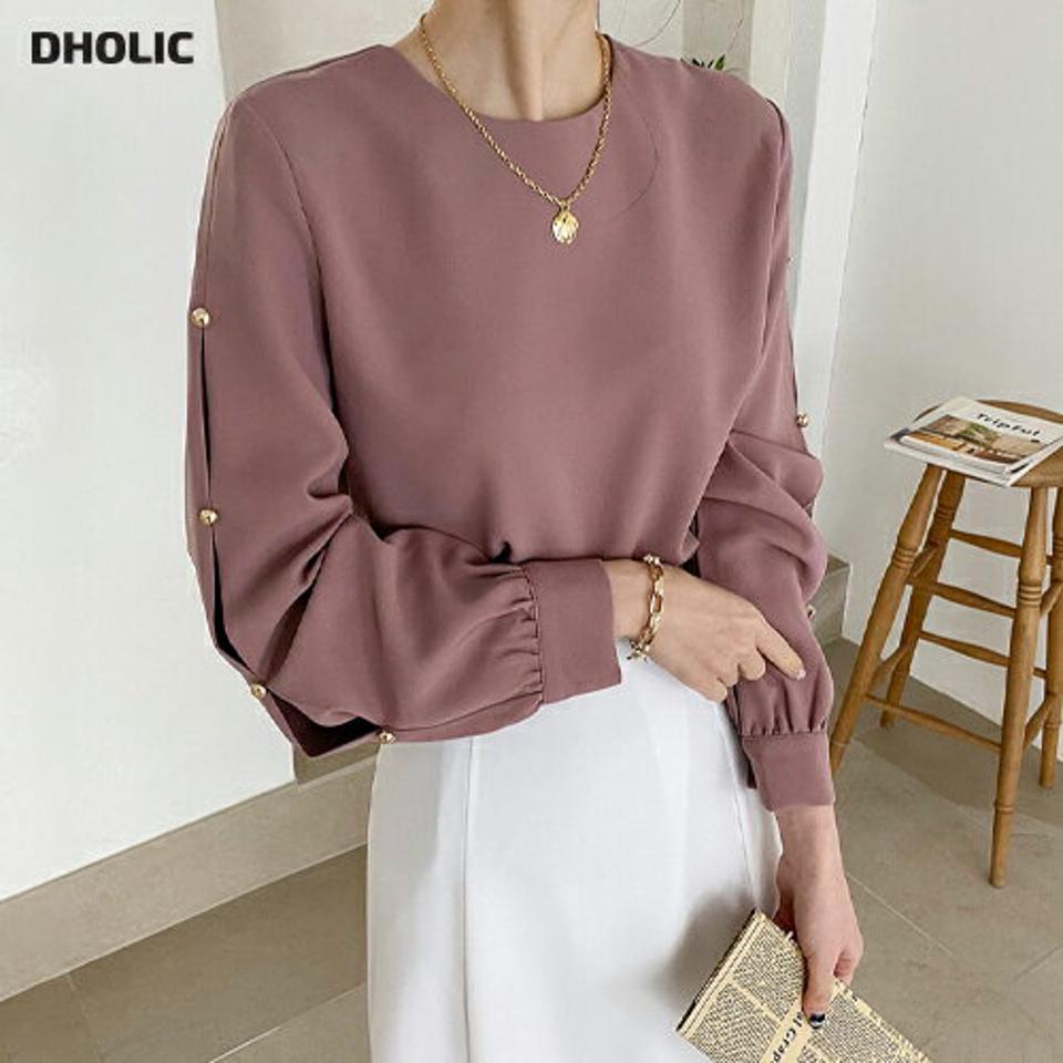 スリットスリーブボタンブラウス・全2色・t66989 レディース 【bl】【トップス ブラウス 長袖 スリット 単色 無地 シンプル フェミニン 大人 オフィスカジュアル 秋 冬 韓国 ファッション】【ハイホリHIHOLLI】