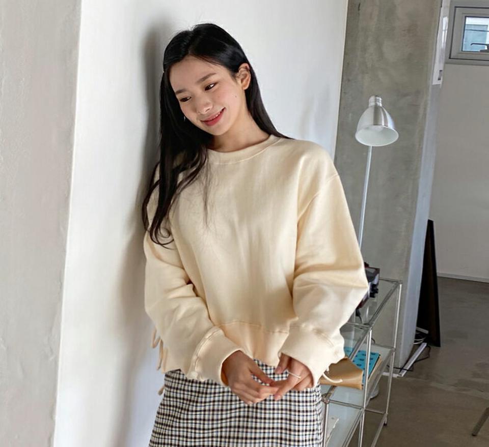 サイドリボンスウェット・全4色・t63159 レディース 【tops】【韓国 ファッション トップス Tシャツ 長袖 ラウンドネック サイドスリット リボン スウェット ラブリー ルーズ ゆったり デイリー カジュアル 体型カーバー 秋 冬】【NIJU】