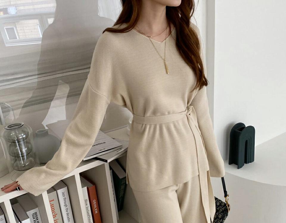 ストラップ付Vネックニット・全3色・t66969 レディース 【tops】【トップ ニット ニットトップス 長袖 Vネック ストラップ 単色 無地 シンプル 大人 カジュアル 秋 冬 韓国 ファッション】【ハイホリHIHOLLI】