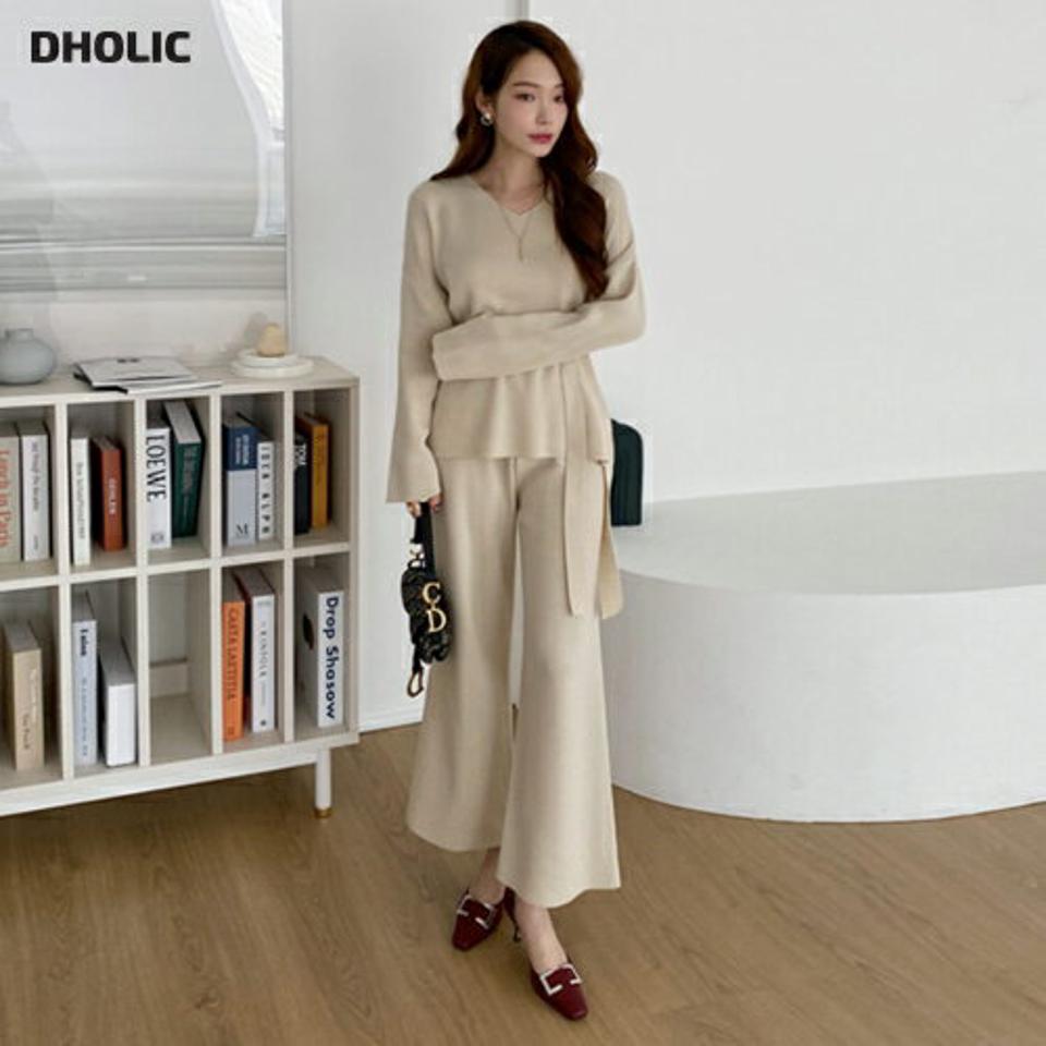 【只今10%OFF】ストラップ付Vネックニット&パンツSET・全3色・t66968 レディース 【pt】【セットアップ setup ニットアップ ニット トップス 長袖 パンツ ズボン ロングパンツ 単色 無地 シンプル カジュアル 秋 冬 韓国 ファッション】【ハイホリHIHOLLI】