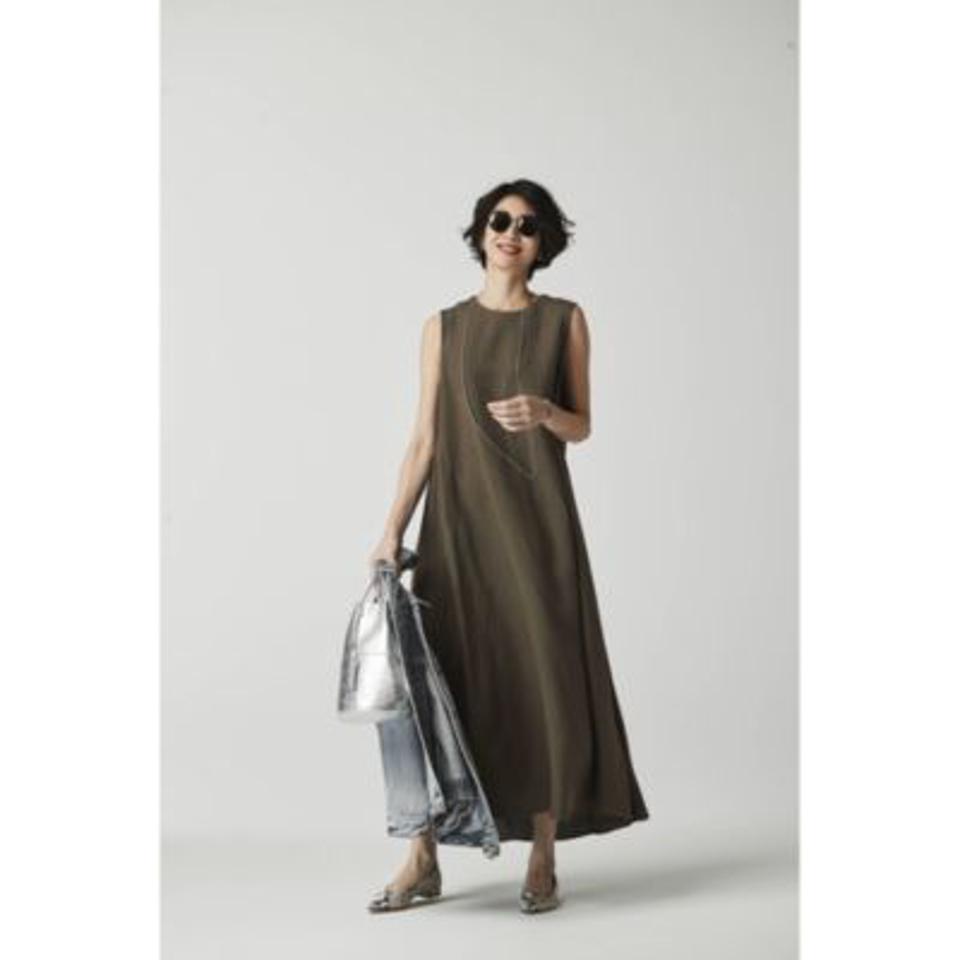 【洗える】バックタックフレアワンピース