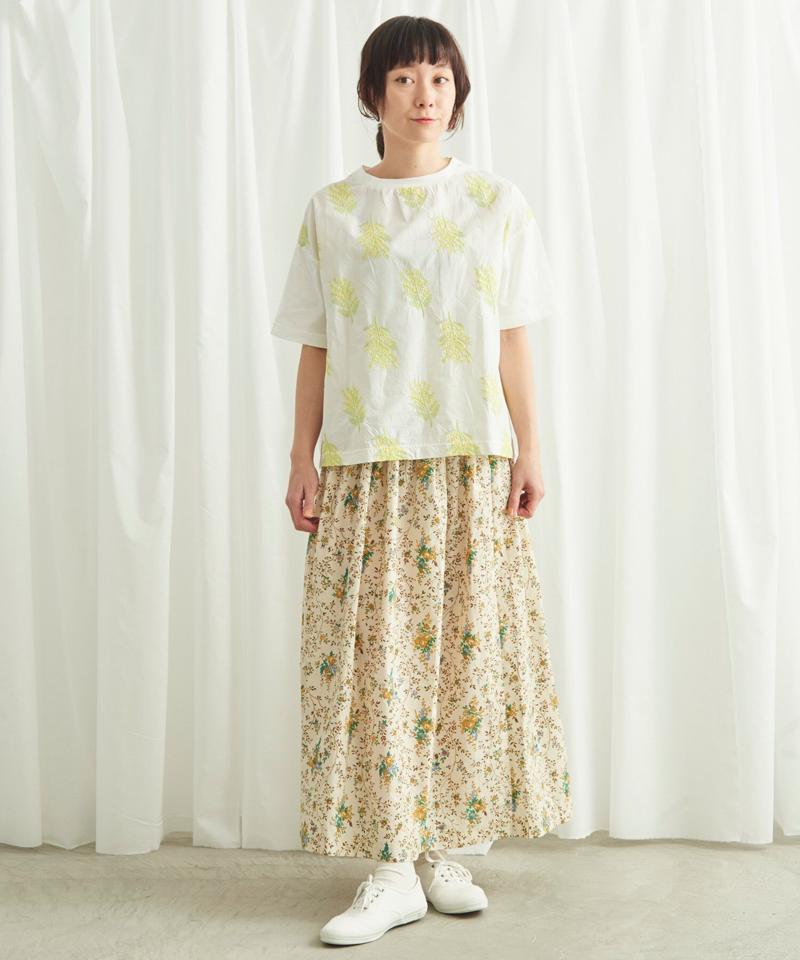 △ミモザの花束刺しゅう　半袖プルオーバー（Lene non finito）