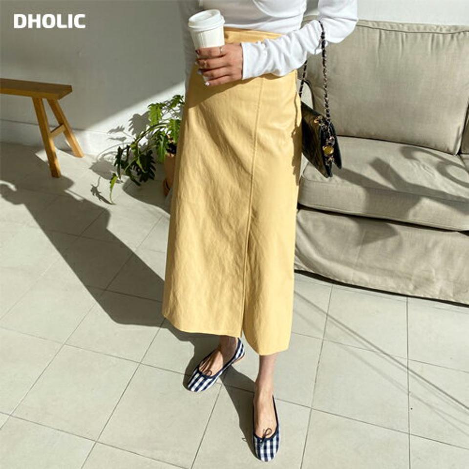 スリットレザー調スカート・全3色・64986 レディース 【sk】【韓国 ファッション ボトムス スカート ロング ロングスカート スリット レザー調 バックファスナー Aライン カジュアル 体型カバー フェミニン デイリー 秋 冬】