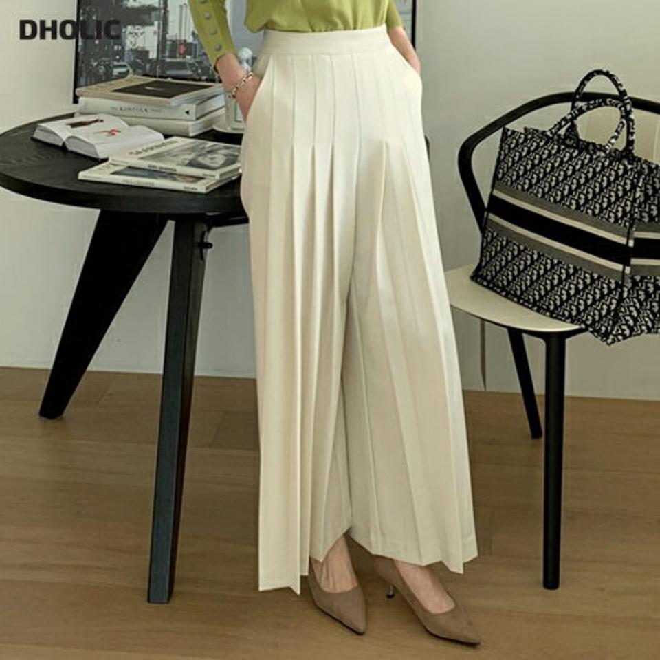 【只今10%OFF】プリーツワイドパンツ・全2色・b67081 レディース 【pt】【パンツ ズボン ロングパンツ ワイド ワイドパンツ プリーツ プリーツパンツ 単色 無地 シンプル カジュアル 大人 秋 冬 韓国 ファッション】【ハイホリHIHOLLI】