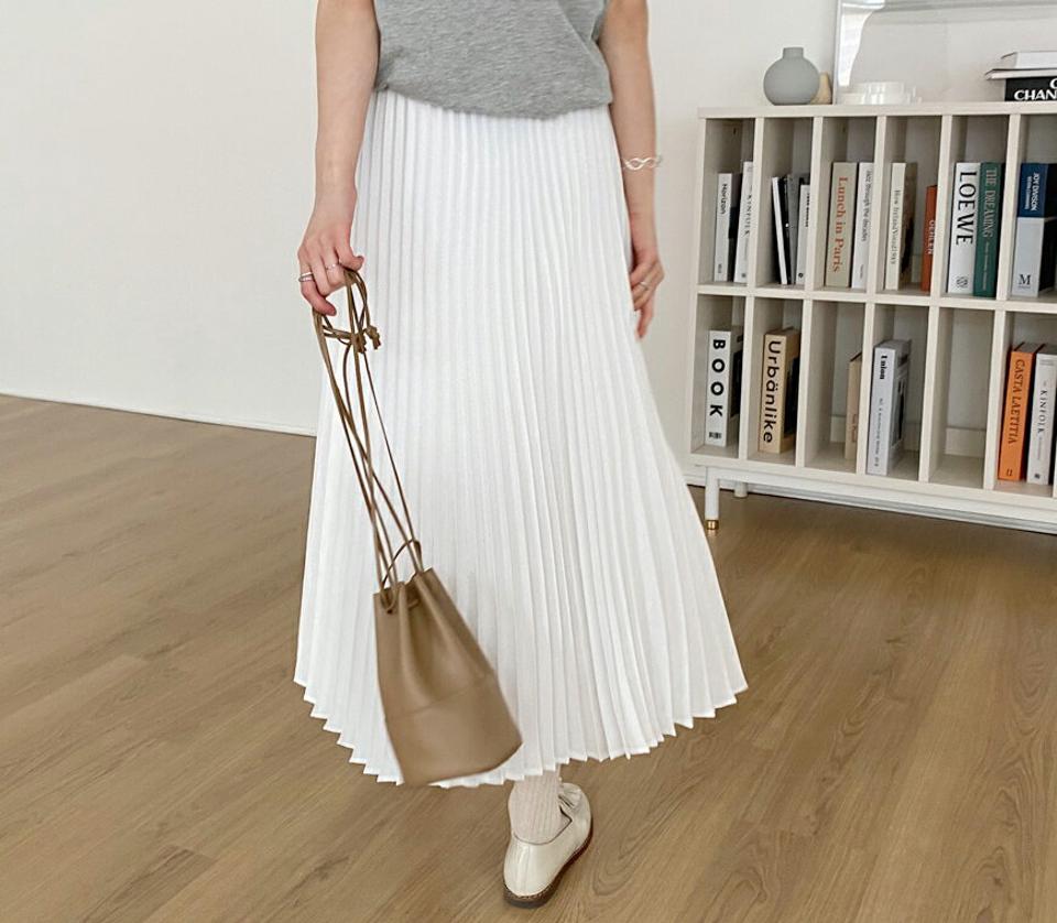 グロッシープリーツスカート・全3色・t62882 レディース 【sk】【韓国 ファッション ボトムス スカート ロング ロングスカート Aライン グロッシー ナチュラル フレア ウエストゴム ボリューム カジュアル 体型カバー フェミニン デイリー 秋 冬】
