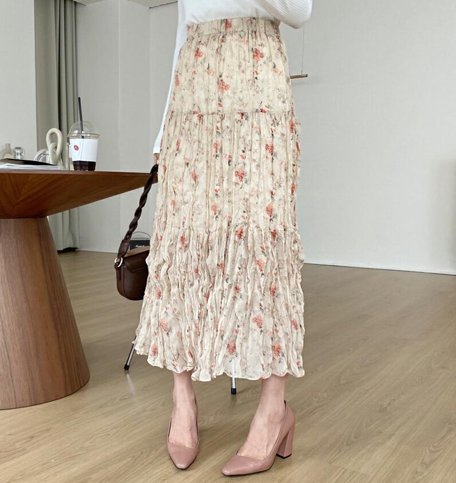 【只今30%OFF】リンクル花柄ティアードスカート・全2色・t62879 レディース 【sk】【韓国 ファッション ボトムス スカート ロング ロングスカート Aライン 花柄 フラワー ティアード リンクル ナチュラル ボリューム カジュアル 体型カバー フェミニン デイリー 秋】【fw】