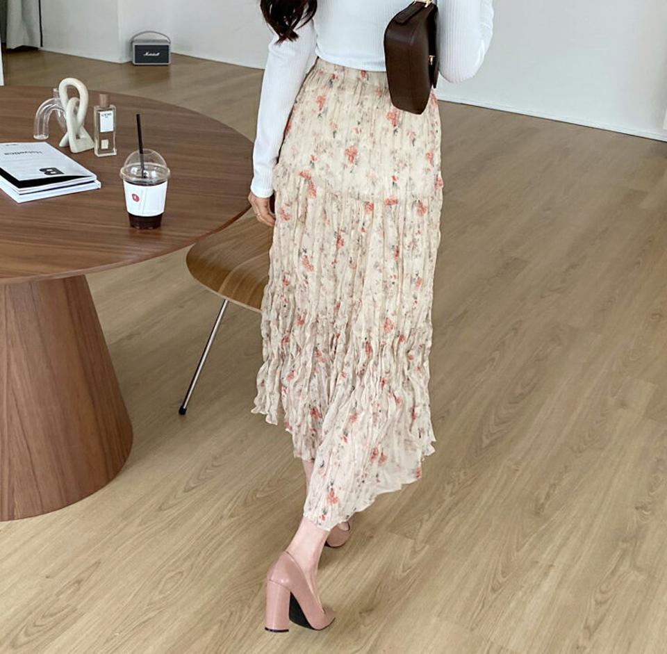 【只今30%OFF】リンクル花柄ティアードスカート・全2色・t62879 レディース 【sk】【韓国 ファッション ボトムス スカート ロング ロングスカート Aライン 花柄 フラワー ティアード リンクル ナチュラル ボリューム カジュアル 体型カバー フェミニン デイリー 秋】【fw】