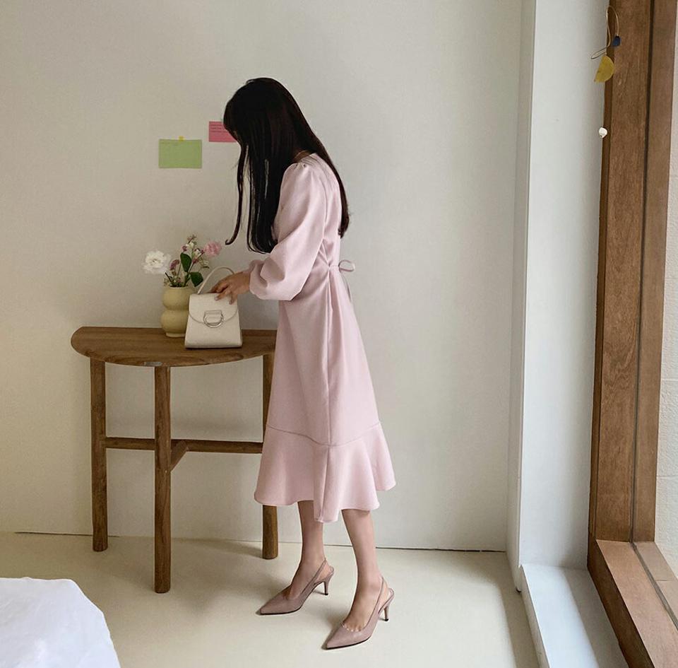 ギャザーVネックワンピース・全5色・t56914 レディース 【ops】【韓国 ファッション ワンピース ロング ロングワンピース ギャザー Vネック ウエストリボン スリム フレア フェミニン 細身 体型カバー 秋 春】