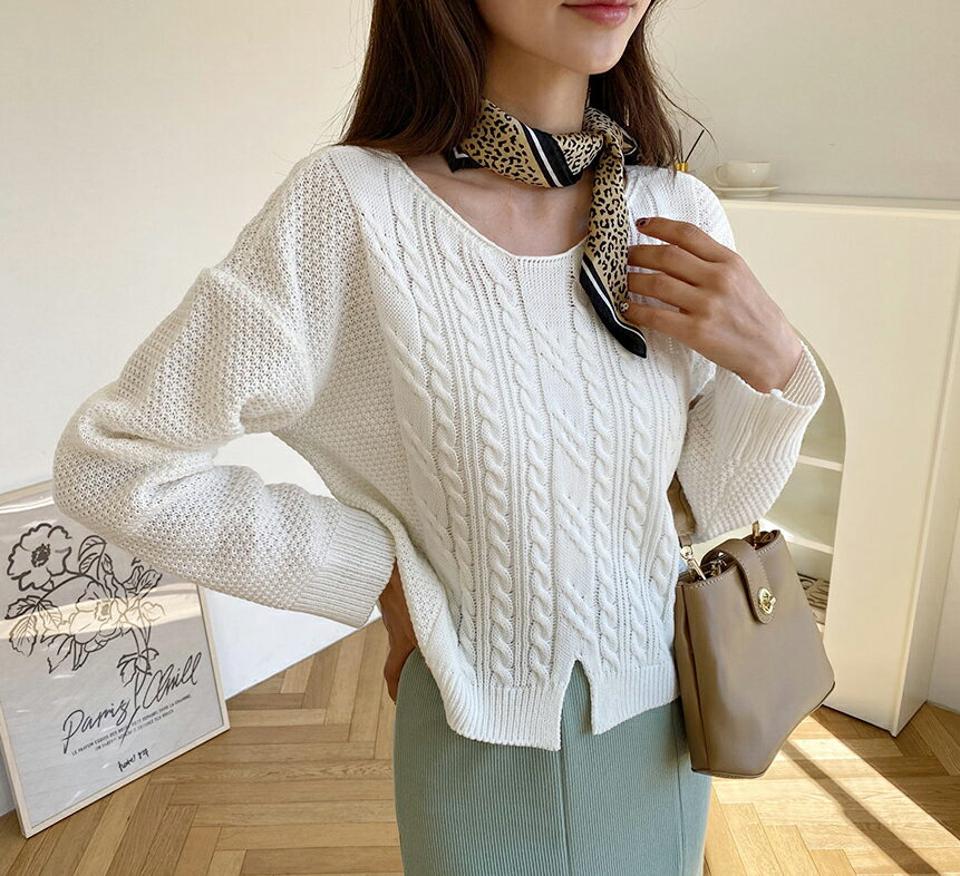 ツイストスリットニット・全4色・b61642 レディース 【tops】【韓国 ファッション トップス ニット 長袖 ぼわん袖 ルーズ ゆったり ツイスト スリット テクスチャー ラウンドネック 上品 デイリー 無地 秋 春】