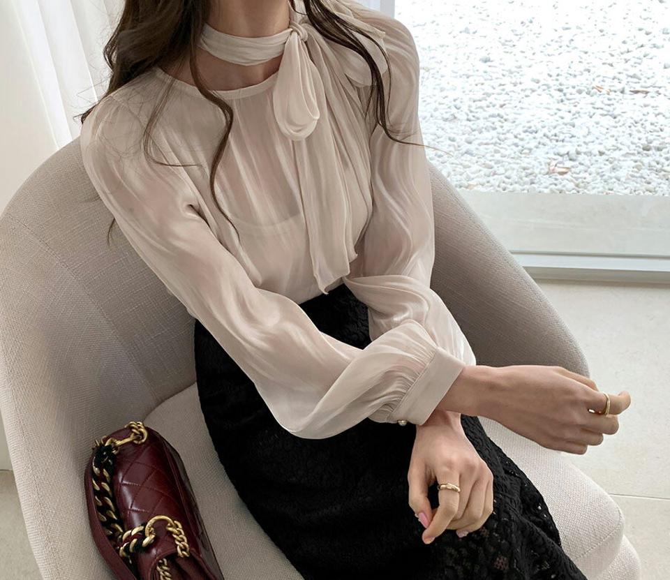 ストラップ付グロッシーブラウス・全4色・b67062 レディース 【bl】【トップス ブラウス グロッシー 長袖 リボン りぼん ストラップ ツヤ 透け感 シアー シースルー フェミニン 春 秋 韓国 ファッション】【ハイホリHIHOLLI】