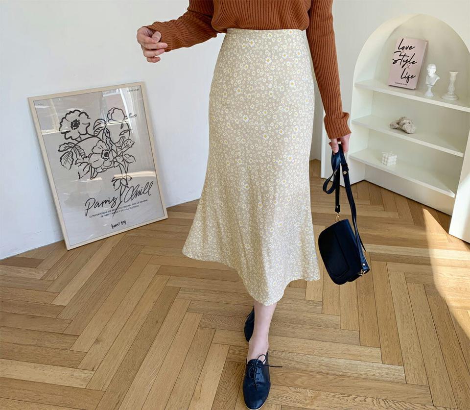 フローラルロングスカート・全3色・t61659 レディース 【sk】【韓国 ファッション ボトムス スカート ロング ロングスカート フローラル 花柄 フラワー パターン バックゴム カジュアル 体型カバー フェミニン デイリー 秋 春】