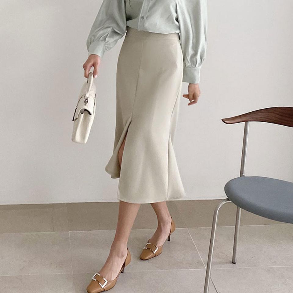 スリットマーメイドスカート・全3色・b67092 レディース 【sk】【スカート ミディ丈 ミディスカート マーメイド マーメイドスカート フェミニン スリット オフィスカジュアル 上品 大人 きれいめ 秋 春 韓国 ファッション】【ハイホリHIHOLLI】