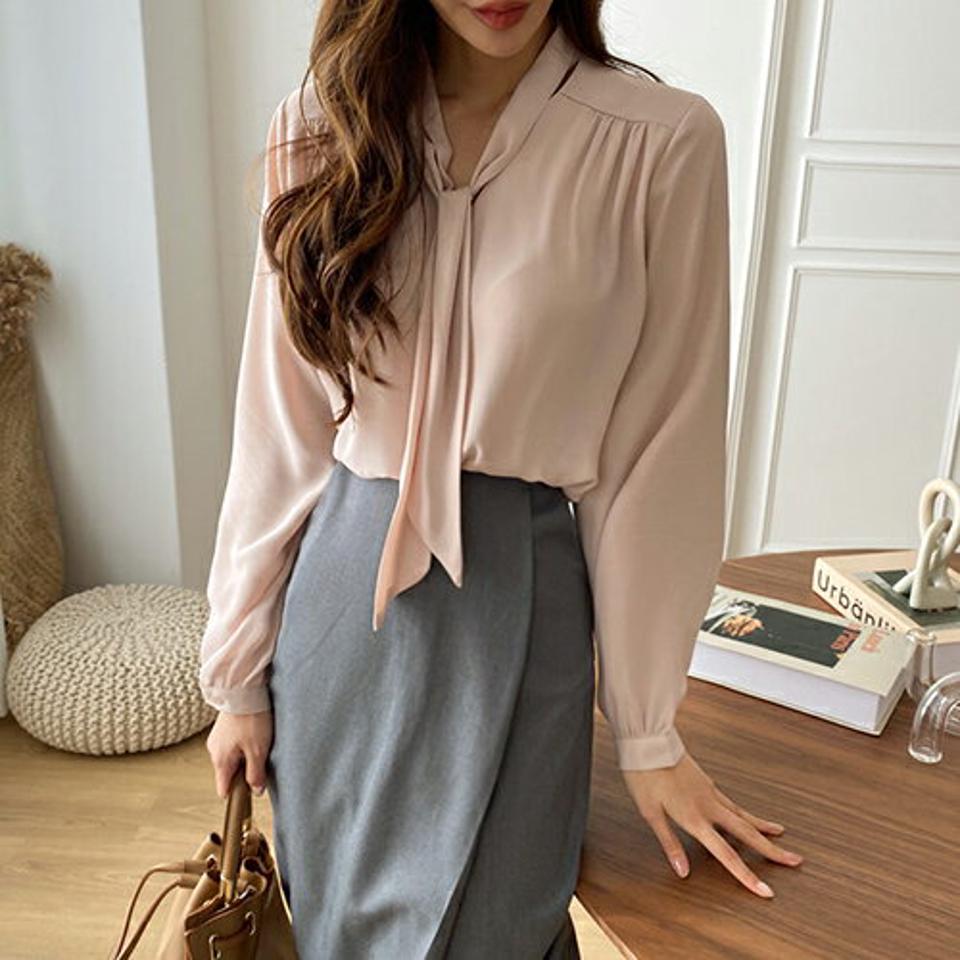 ネックリボンブラウス・全3色・b67139 レディース 【bl】【トップス ブラウス 長袖 リボン りぼん 単色 無地 シンプル フェミニン オフィスカジュアル 秋 春 韓国 ファッション】【ハイホリHIHOLLI】