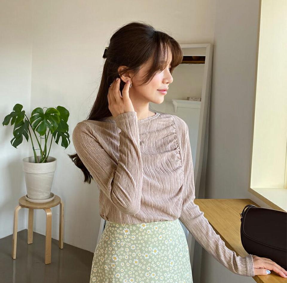 リブサイドギャザーTシャツ・全4色・t61640 レディース 【tops】【韓国 ファッション トップス Tシャツ 長袖 ギャザー ラウンドネック リブ フィット スリム 無地 カジュアル 細身 上品 体型カーバー デイリー 秋 春】