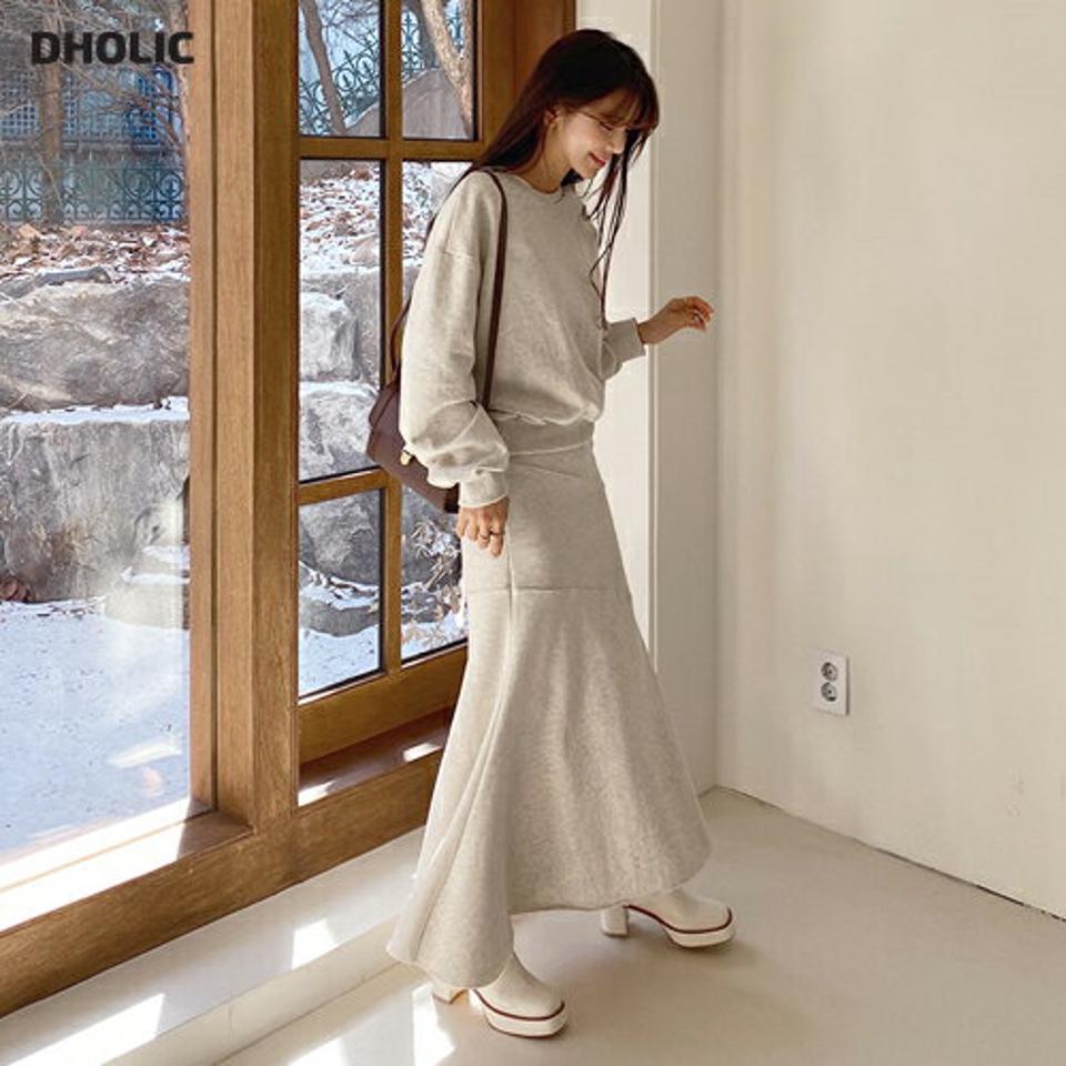 バッククロススウェット&マーメイドスカートSET・全2色・b56913 レディース 【ops】【韓国 ファッション ワンピース ロング ロングワンピース スウェット セットアップ ストラップ ラウンドネック スカート スリム フェミニン 細身 体型カバー 秋 春】