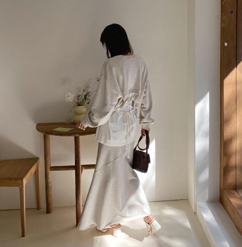 バッククロススウェット&マーメイドスカートSET・全2色・b56913 レディース 【ops】【韓国 ファッション ワンピース ロング ロングワンピース スウェット セットアップ ストラップ ラウンドネック スカート スリム フェミニン 細身 体型カバー 秋 春】