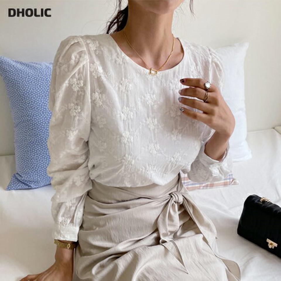 【只今30%OFF】花柄刺繍ブラウス・全3色・b64999 レディース 【bl】【韓国 ファッション トップス ブラウス 長袖 上品 花柄 ラウンドネック ギャザー フラワー ボリューム 体型カバー フェミニン カジュアル デイリー 秋 春】【fw】