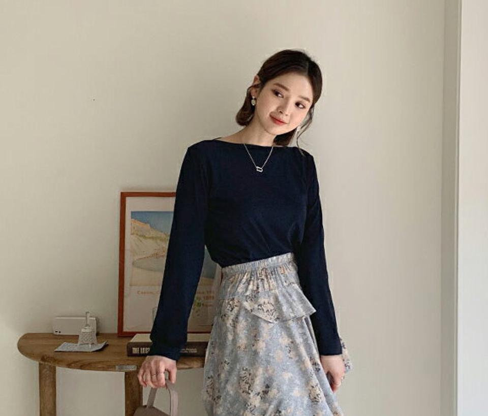 ボートネックTシャツ・全4色・t64996 レディース 【tops】【韓国 ファッション トップス Tシャツ 長袖 ボートネック 首元 ベーシック デコルテ スリム 体型カーバー デイリー フィット 細身 無地 秋 春】