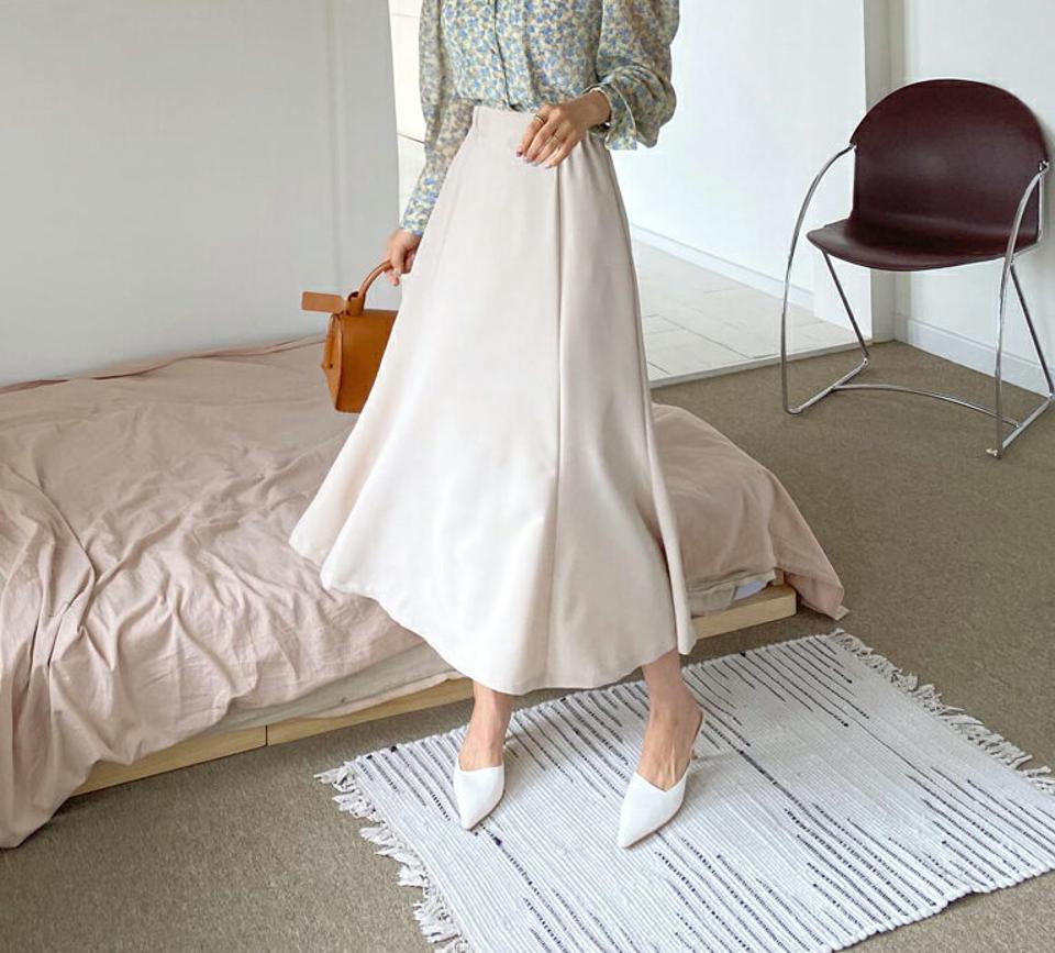 サイドゴムフレアスカート・全3色・t62970 レディース 【sk】 韓国 ファッション ボトムス スカート ロング ロングスカート Aライン フレア ウエストゴム 無地 カジュアル 体型カバー フェミニン デイリー 秋 春