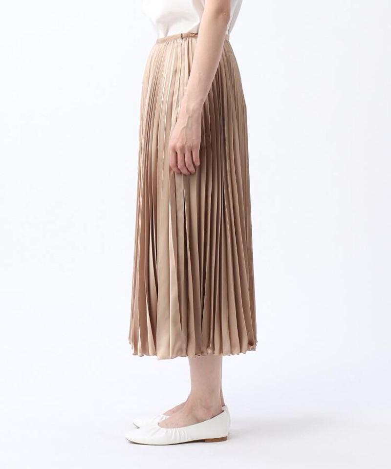 リッシュサテンプリーツスカート