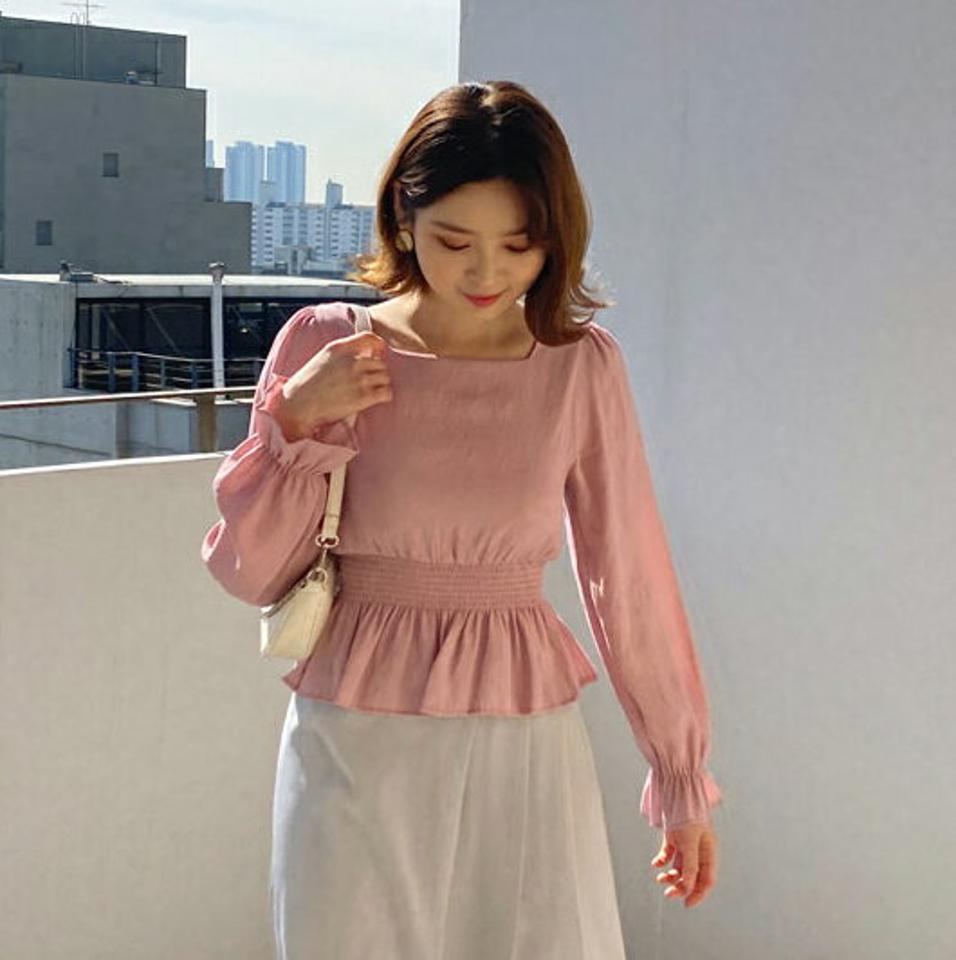 スクエアフレアブラウス・全4色・t56970 レディース 【bl】【韓国 ファッション トップス ブラウス 長袖 上品 デコルテ スクエアネック ウエストシャーリング フレアブラウス ボリューム 体型カバー フェミニン カジュアル デイリー 秋 春】