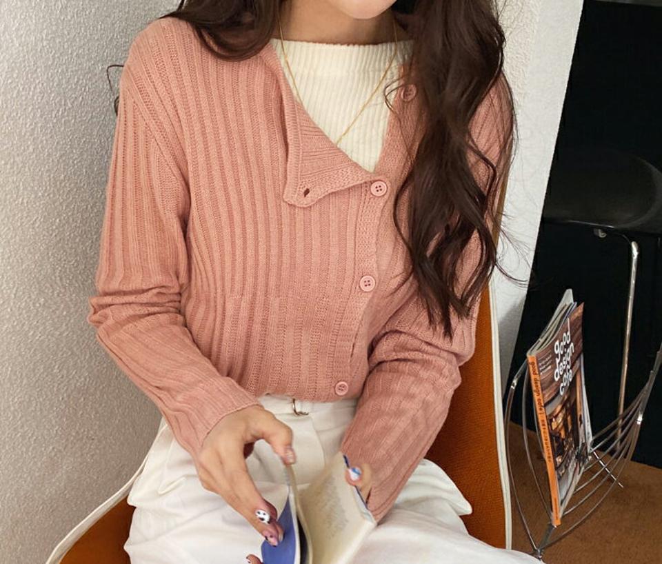 サイドボタンリブニット・全4色・b56949 レディース 【tops】【韓国 ファッション トップス ニット 長袖 ラウンドネック リブニット サイドボタン ルーズ ゆったり 大人 体型カーバー デイリー 無地 秋 春】