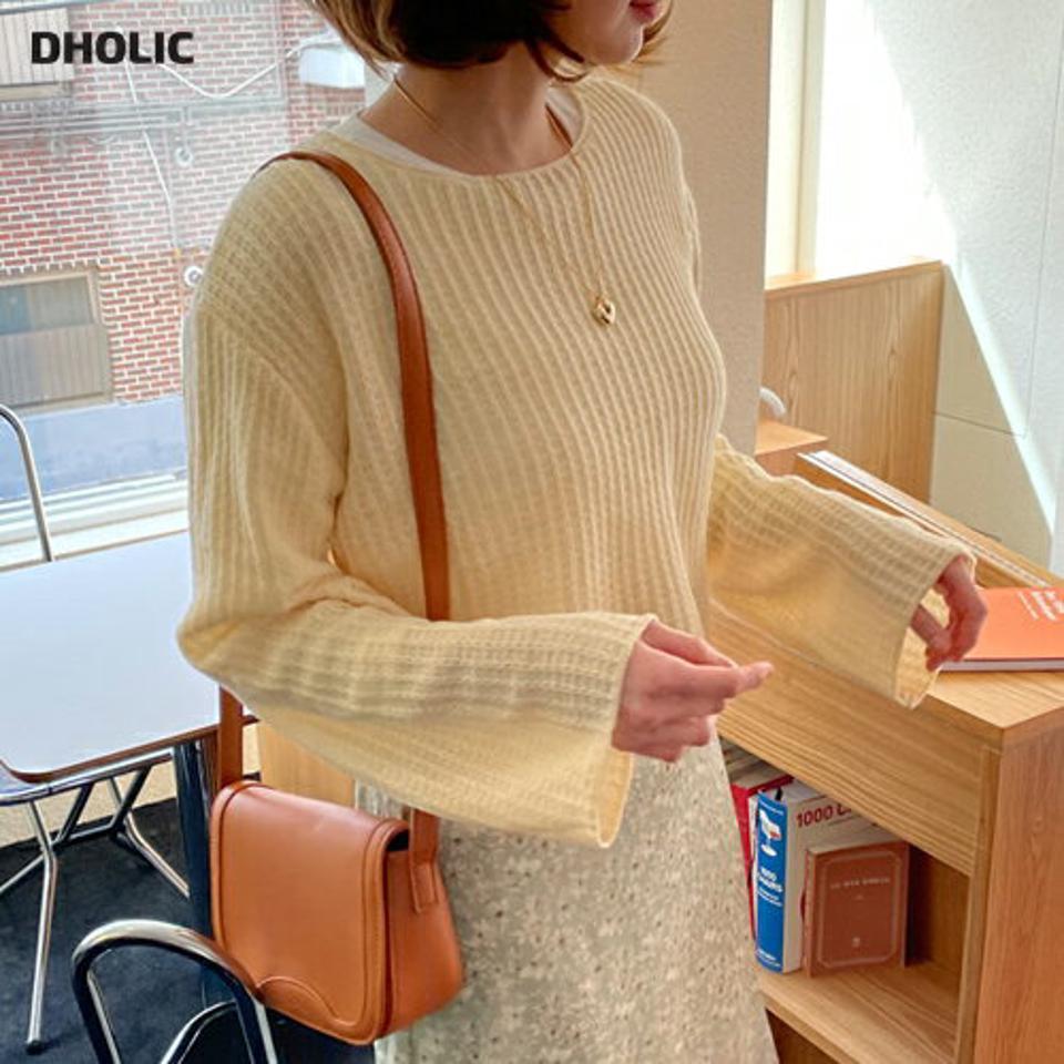 クロップドパステルニット・全4色・b56969 レディース 【tops】【韓国 ファッション トップス ニット 長袖 ぼわん袖 パステル クロップド丈 ラウンドネック 大人 細身 ルーズ ゆったり 体型カーバー デイリー 無地 秋 春】