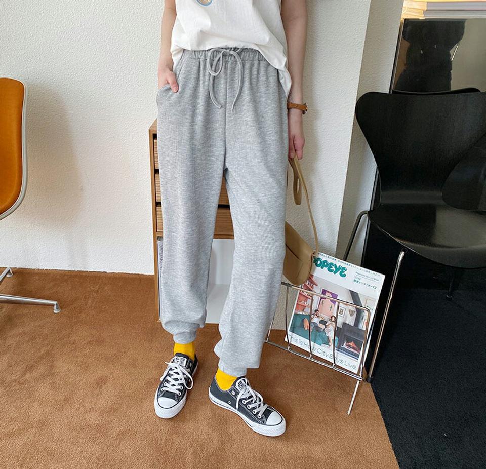 リブジョガーパンツ・全4色・t56966 レディース 【pt】【韓国 ファッション ボトムス パンツ ロング ロングパンツ ジョガーパンツ ウエストゴム ストリング ベーシック カジュアル スリム 細身 シンプル 無地 体型カーバー 秋 春】