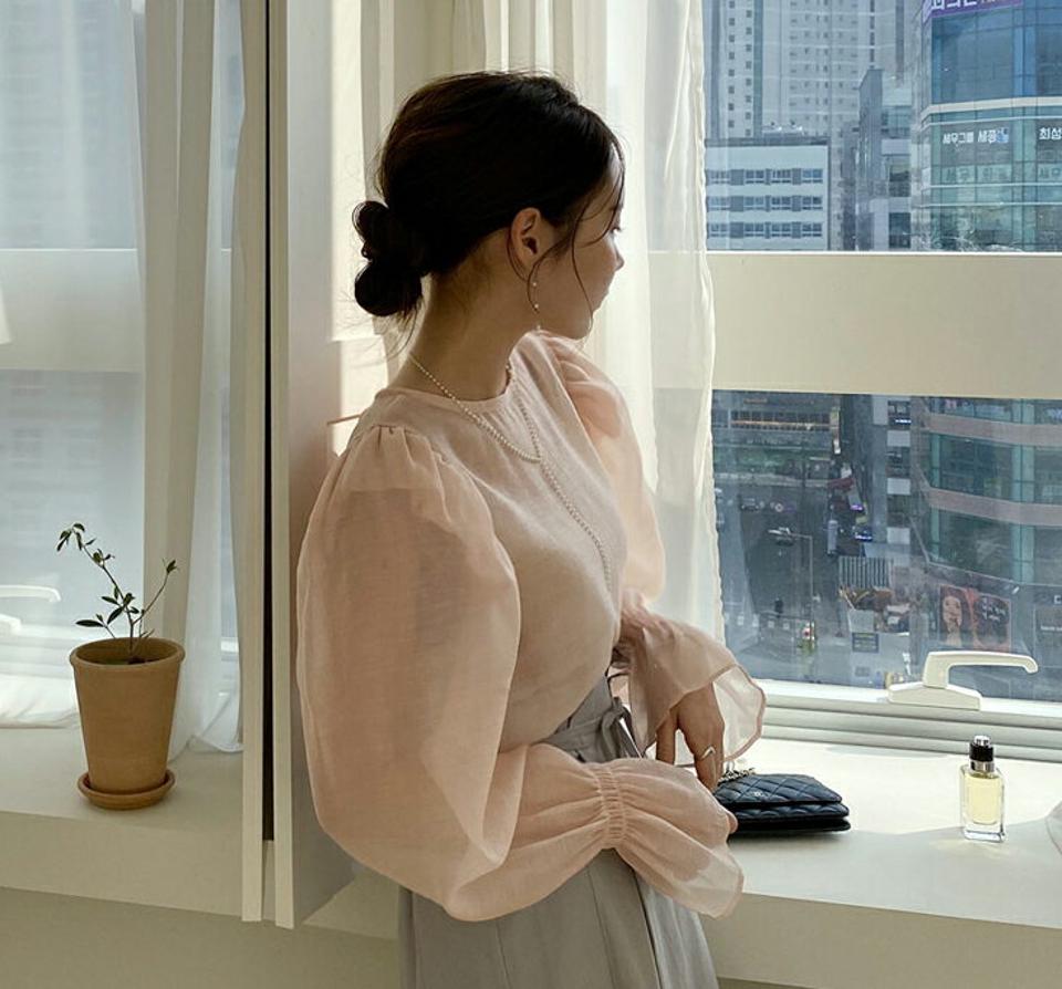 バックリボンシアーブラウス・全2色・t67156 レディース 【bl】【トップス ブラウス シアーブラウス シアー 透け感 シースルー 長袖 バックシャン リボン りぼん フェミニン 可愛い かわいい 春 秋 韓国 ファッション】【ハイホリHIHOLLI】