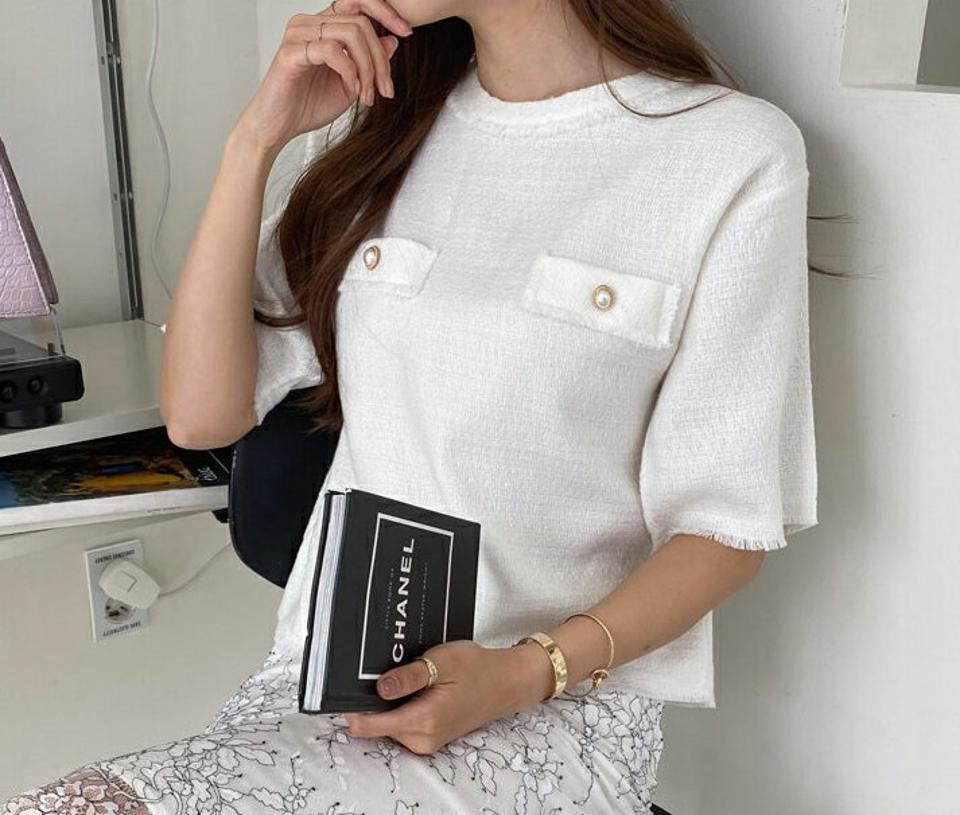 ツイードボタン半袖ブラウス・全2色・t32613 レディース 【bl】【トップス ブラウス 半袖 ツイード パールボタン 大人 フェミニン きれいめ 高級感 通勤 オフィスカジュアル 春 夏 秋 韓国 ファッション】【ハイホリHIHOLLI】