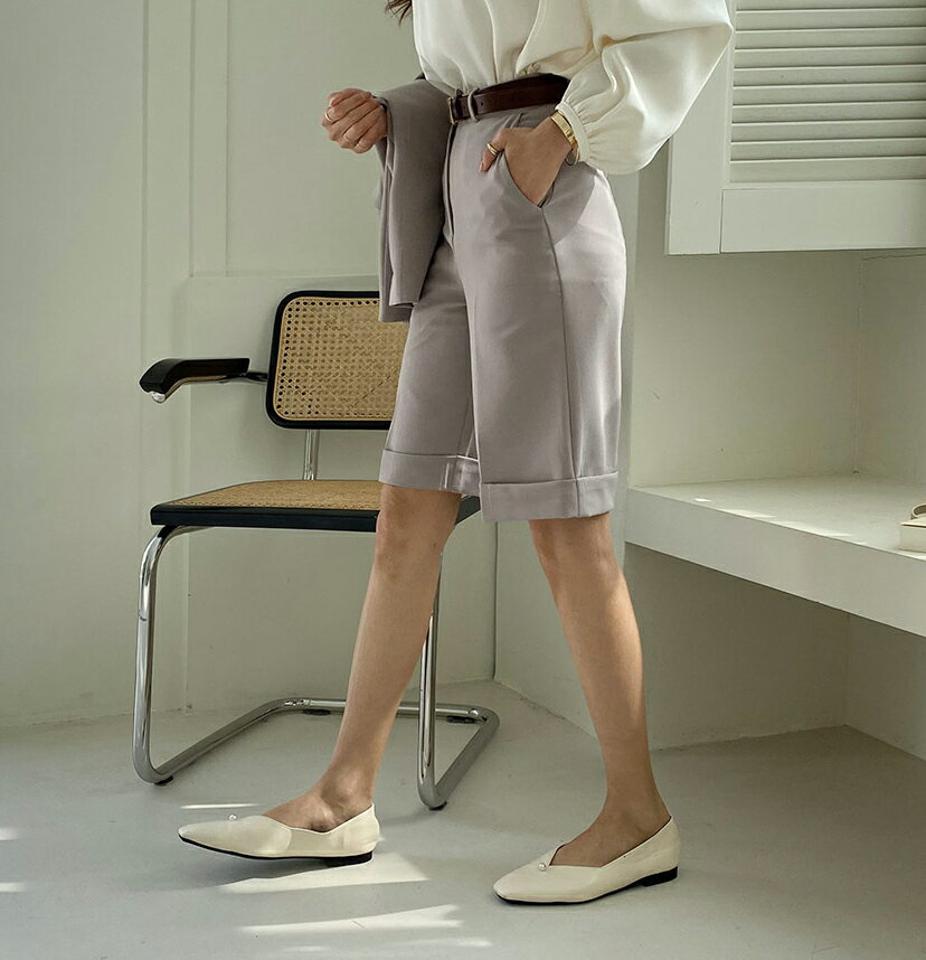 ロールアップハーフスラックス・全2色・t67174 レディース 【pt】【スラックス パンツ ズボン ハーフパンツ 半ズボン 単色 無地 シンプル ロールアップ 大人 春 夏 韓国 ファッション】【ハイホリHIHOLLI】